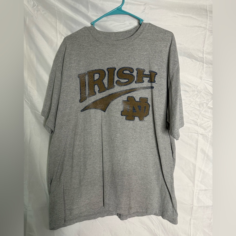 XL men’s Notre Dame Irish t-shirt